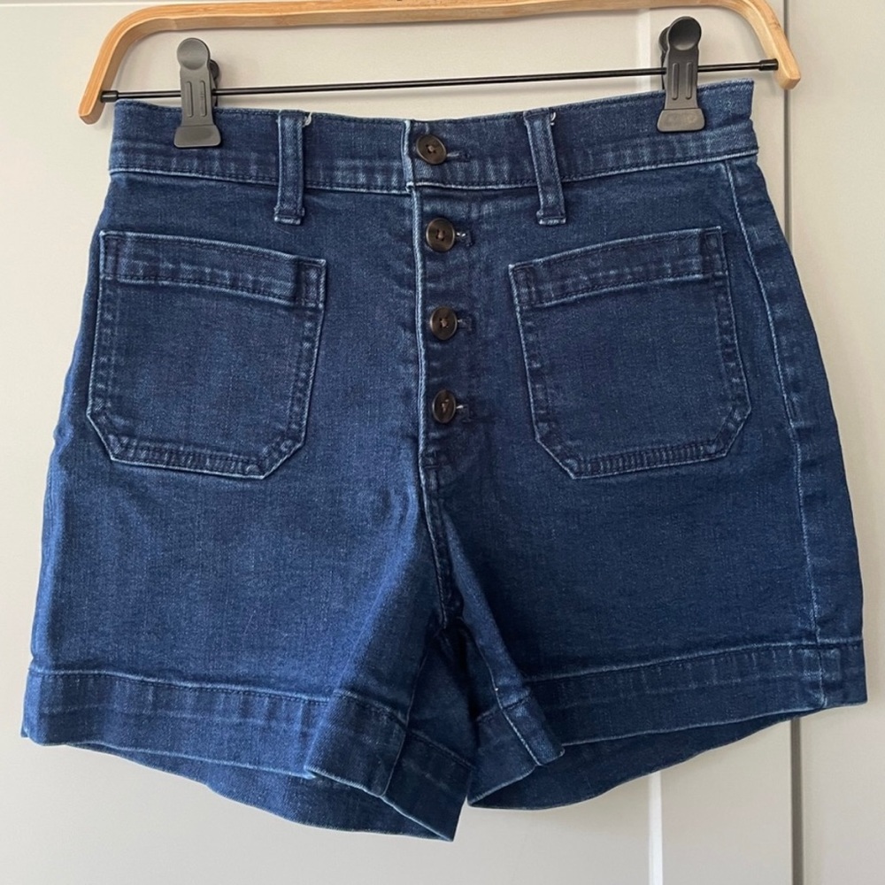 J.CREW dark wash patch pocket button fly 60s/70s stretch denim shorts size 25
